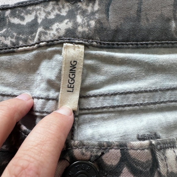 Rag & Bone Women’s 25 Feather Print Skinny Jeans Gray Mid Rise Stretch Legging - Picture 8 of 10